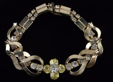 Mint Vintage 1950s Sarah Coventry Rhinestone Bracelet 7"