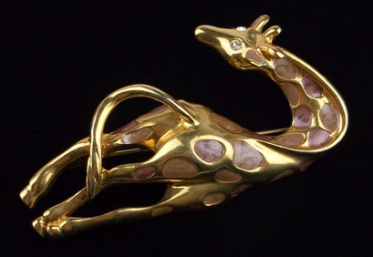 Stunning Vintage Enameled Rhinestone Giraffe Brooch