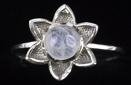 New Sterling Silver Moonstone Flower Ring 6