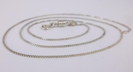 Mint Vintage Italian Sterling Silver Box Chain Necklace 21"