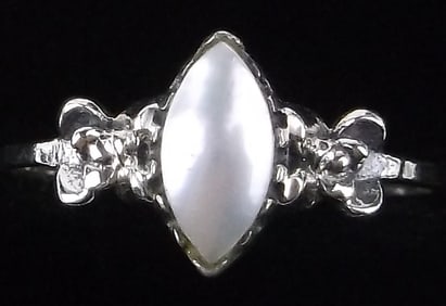 New Sterling Silver Mother of Pearl Ring 6