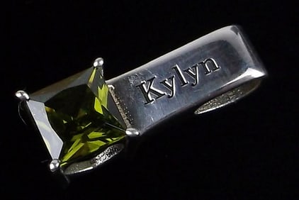 Mint Sterling Silver Kylan Name Peridot Pendant
