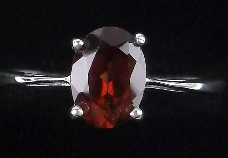 Mint Vintage Sterling Silver Garnet Ring 6 (1 of 2)