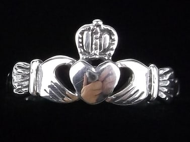 New Sterling Silver Claddagh Ring 6