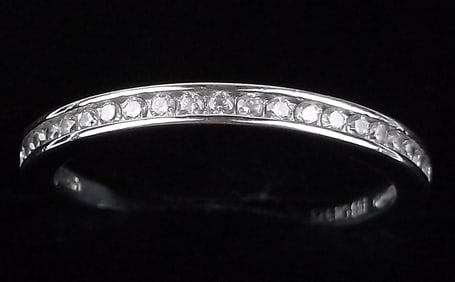 Mint Vintage Sterling Silver Crystal Band Ring 7