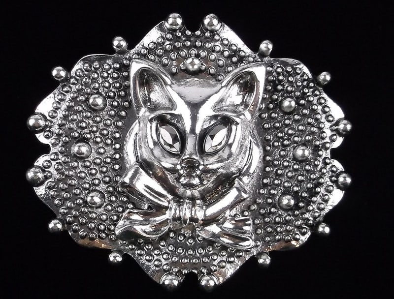 Big Mint Enameled Rhinestone Cat Brooch (1 of 2)