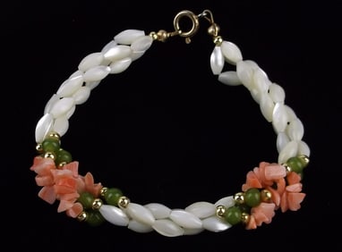 Mint Vintage 1960s Jade Coral MOP Bracelet 7"