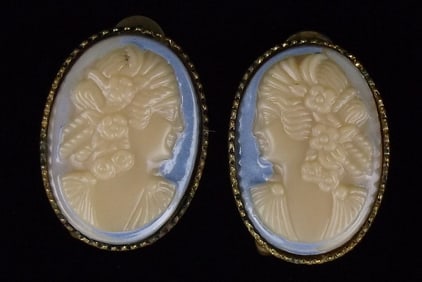 Stunning Antique 1930s Glass Cameo Earrings