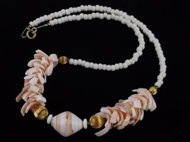 Mint Vintage 1960s 12kt GF Shell Necklace 18"