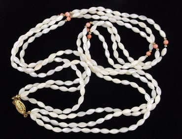 Mint Vintage 1960s Pink Coral MOP Necklace 25"