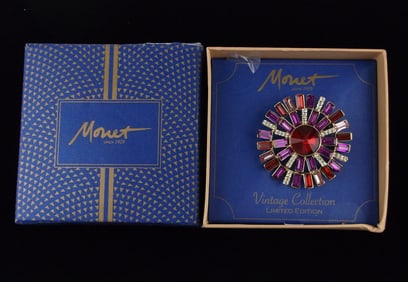 New Boxed Monet Rhinestone Starburst Brooch $26