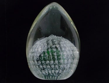 Stunning Vintage 1970s Art Glass Paperweight