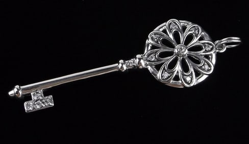 Mint Big Designer Thick Sterling Silver Key Pendant
