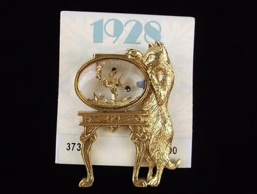 New Vintage Carded 1928 Brand Cat In Fish Bowl Brooch