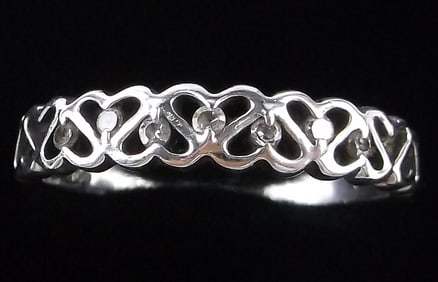 Mint Vintage Sterling Silver Hearts Ring 7