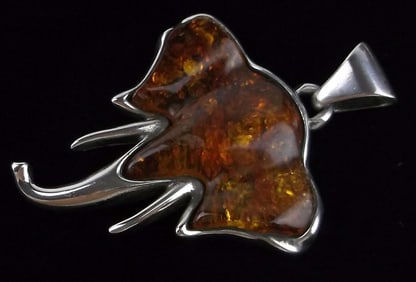 Mint Big Designer Kreza Sterling Silver Amber Elephant Pendant
