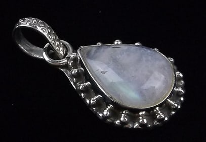 New Bali Sterling Silver Moonstone Pendant