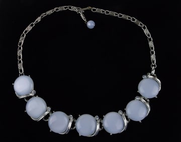 Stunning Vintage 1950s Lisner Lucite Rhine Necklace 16.5"