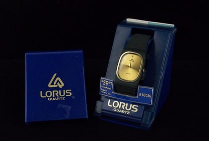 New Vintage Lorus Diamond Wristwatch In Box Works Great $59