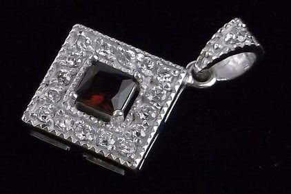 New Sterling Silver Garnet Pendant