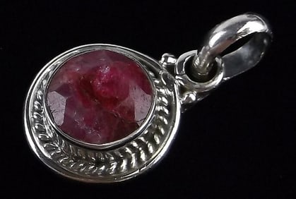 New Bali Sterling Silver 1ct Ruby Pendant