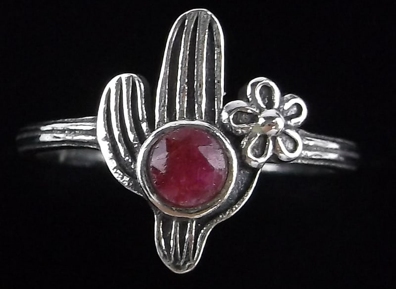 New Sterling Silver Ruby Cactus Ring 8: Solid Sterling Silver Guaranteed, in Brand New Never Worn Condition.