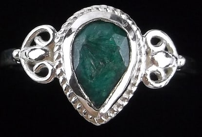 New Bali Sterling Silver .75ct Emerald Ring 10