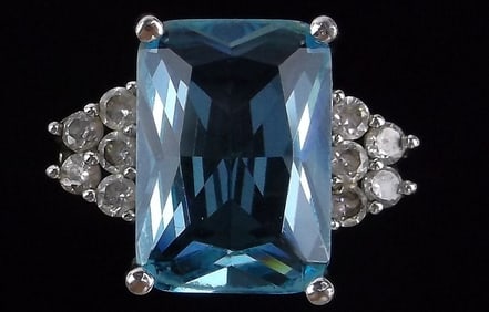 Stunning Designer Sterling Silver Cocktail Ring 6