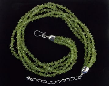 New Desert Rose Trad Sterling Silver 5 Row Peridot Necklace 21"