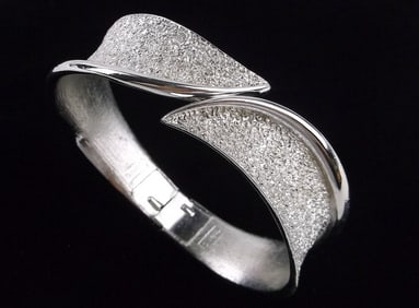 Mint Vint 1950s Crown Trifari Clamper Bracelet 7.5"