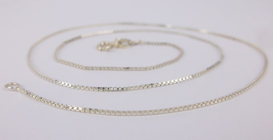 Stunning Vintage Italian Sterling Silver Box Chain Necklace 17"