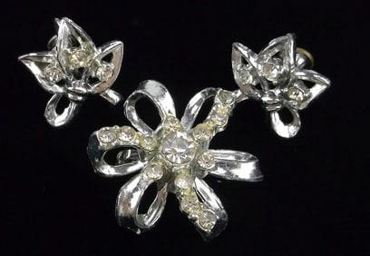 Stunning Antique 1930s Rhinestone Brooch Earrings Set