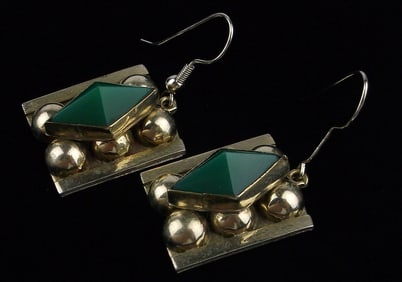 Gorgeous Vintage Green Chalcedony Pyramid Earrings