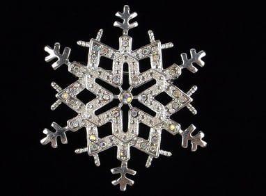 Mint Vintage Rhinestone Snowflake Brooch