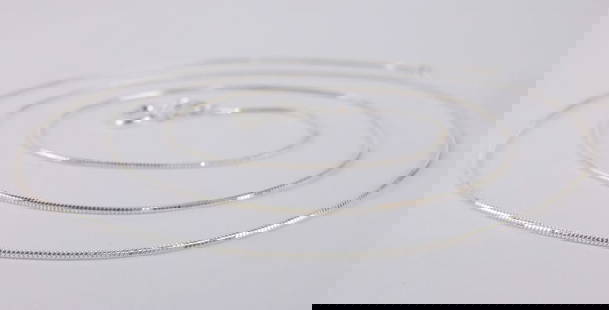New Vintage Italian Sterling Silver Chain Necklace 20": Solid Sterling Silver Guaranteed, in Brand New Never Worn Condition.