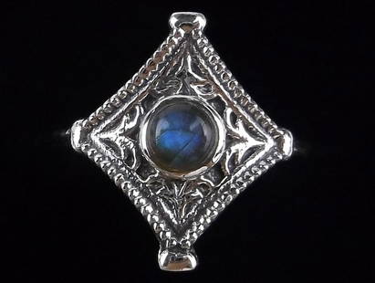 New Bali Sterling Silver Labradorite Ring 7.5: Solid Sterling Silver Guaranteed, in Brand New Never Worn Condition.