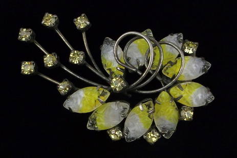 Stunning Vintage 1960s Rhinestone Brooch Juliana?: excellent condition
