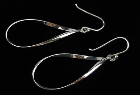 New Sterling Silver Twist Drop Earrings: Solid Sterling Silver Guaranteed, in Brand New Never Worn Condition.