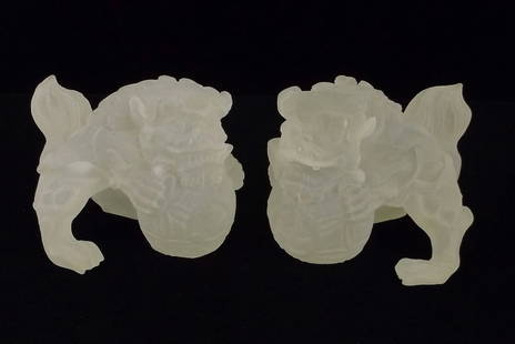 Mint Vintage Lucite Fu Dog Set: Mint Condition, In Like New Condition, Perfect