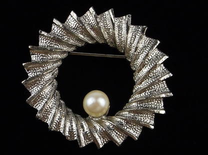 Mint Vintage 1960s Dubarry Atomic Era Brooch: Mint Condition, In Like New Condition, Perfect