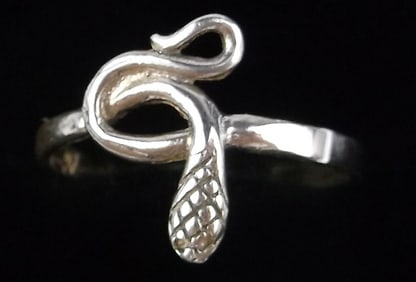 Mint Vintage Sterling Silver Snake Ring 9