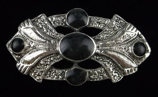 Stunning Vintage 1960s Brooch: excellent condition