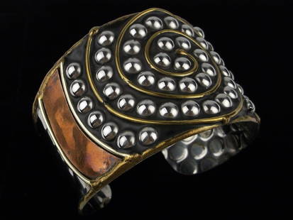 Gorgeous Vintage Brass Hypno Cuff Bracelet 8-9": excellent condition
