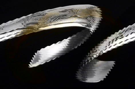 Mint Navajo Virgil Reeder Sterling 12kt Horse Cuff Bracelet 6-7.5": handmade Genuine Navajo Sterling Silver in Excellent Condition