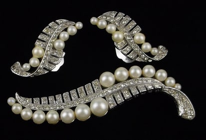 Mint Vint 1950s Marvella Rhinestone Faux Pearl Brooch Earrings Set
