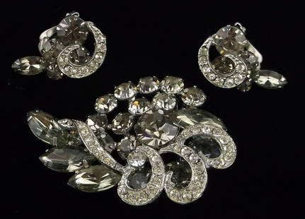 Mint Vintage 1960s Juliana Rhinestone Brooch Earrings Set: Mint Condition, In Like New Condition, Perfect