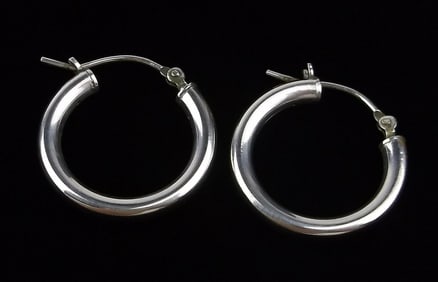 Mint Vintage Sterling Silver Hoop Earrings
