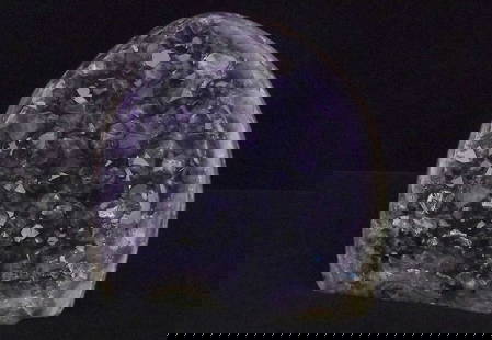 Stunning Amethyst Crystal Formation Display Piece: excellent condition