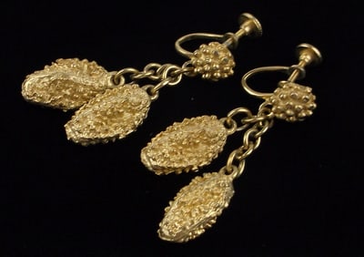 Mint Vintage 1950s Gold Nugget Style Drop Earrings