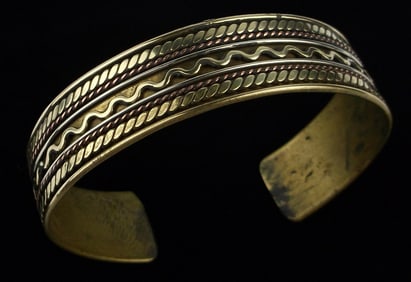 Stunning Vintage Brass Copper Cuff Bracelet 6-8"